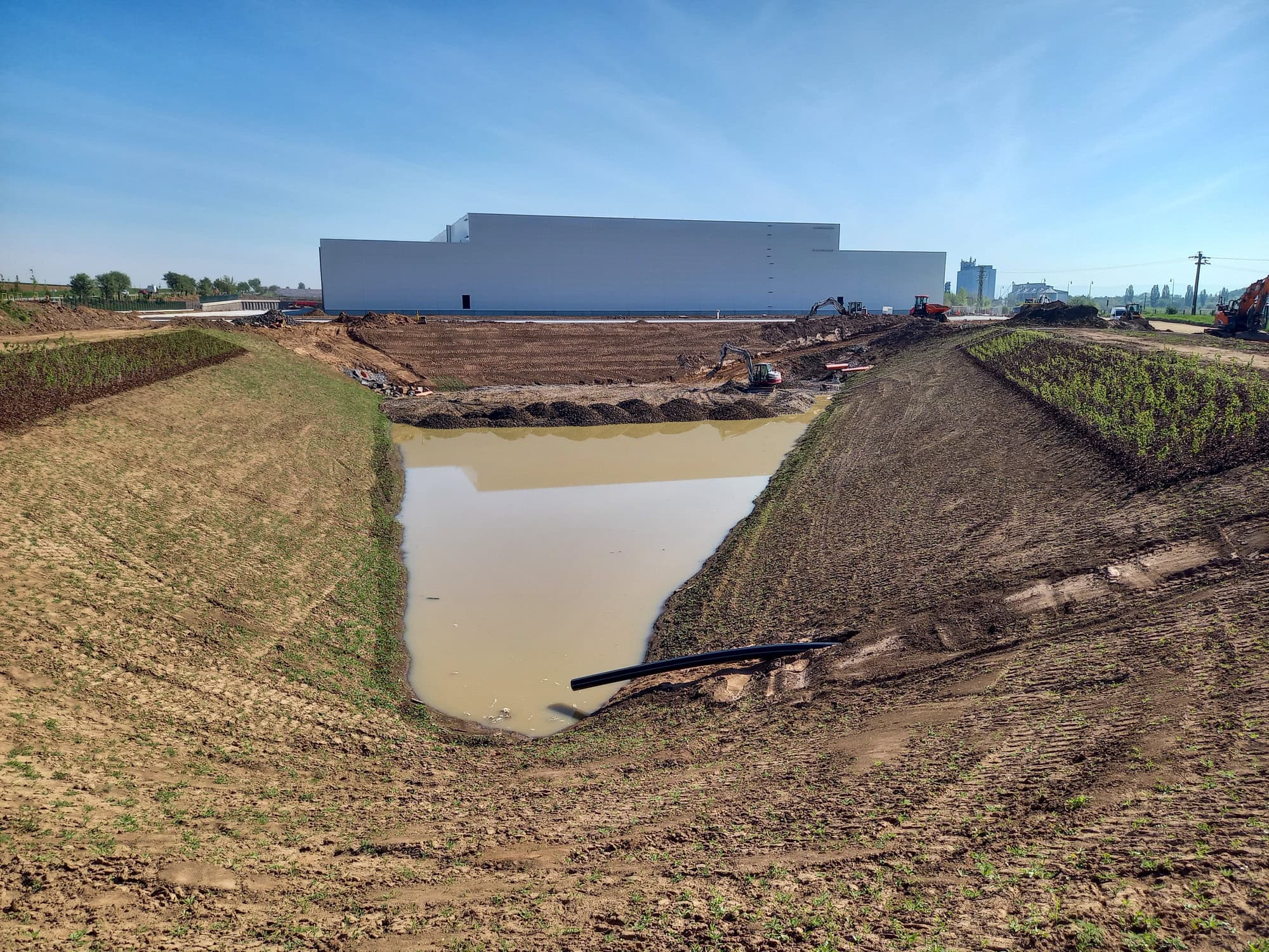 Infrastruktura logistického skladu Penny, Smiřice
